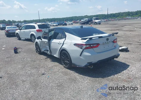 2021 Toyota Camry Trd z USA, uszkodzony, nr VIN 4T1KZ1AK0MU058902